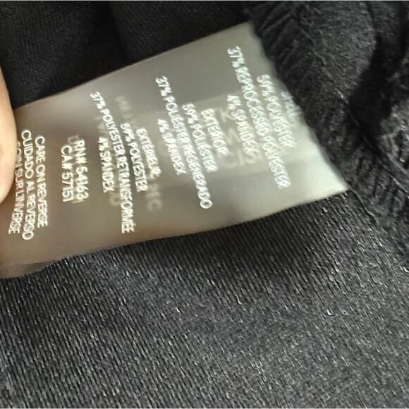 NWOT Calvin Klein Black Sheath Dress with Crew Neck and Short Sleeves Sz 8 - Picture 8 of 9